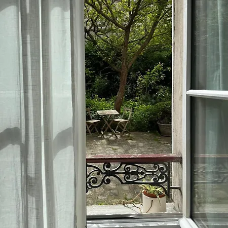 Cocon Lumineux Au Coeur Du 18eme パリ